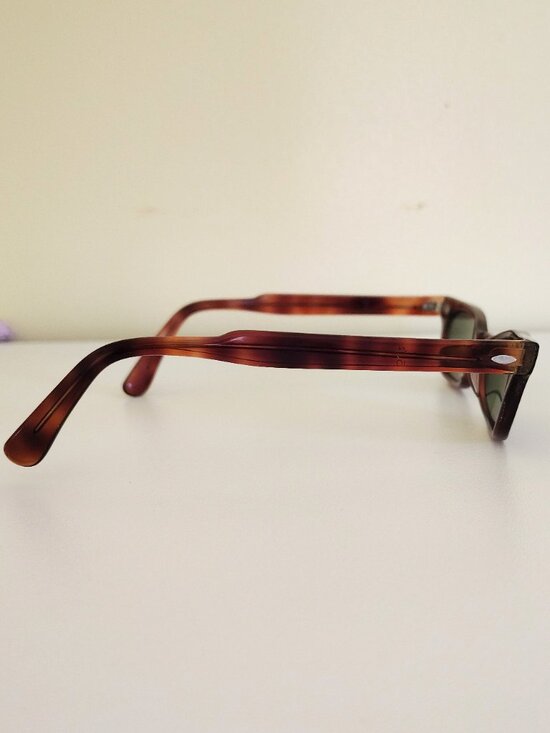 Vintage Tortoise Shell Rectangular Style Sunglasses